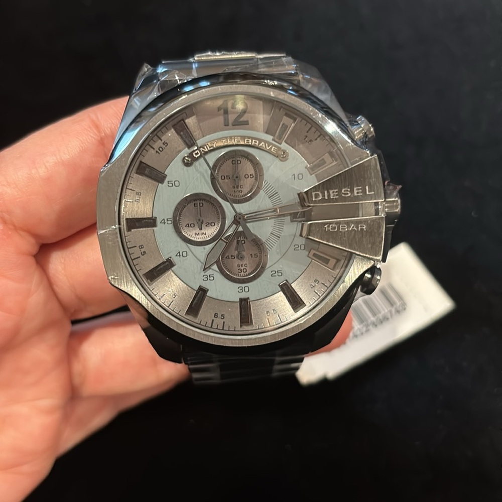 Diesel Mega Chief Chronograph Gunmetal Grey Dial Mens Watch DZ4282‎ - Picture 12 of 16